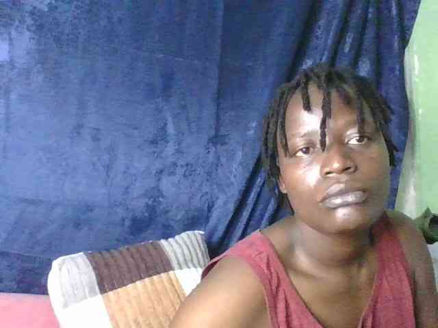 Yourdreamgirl webcam