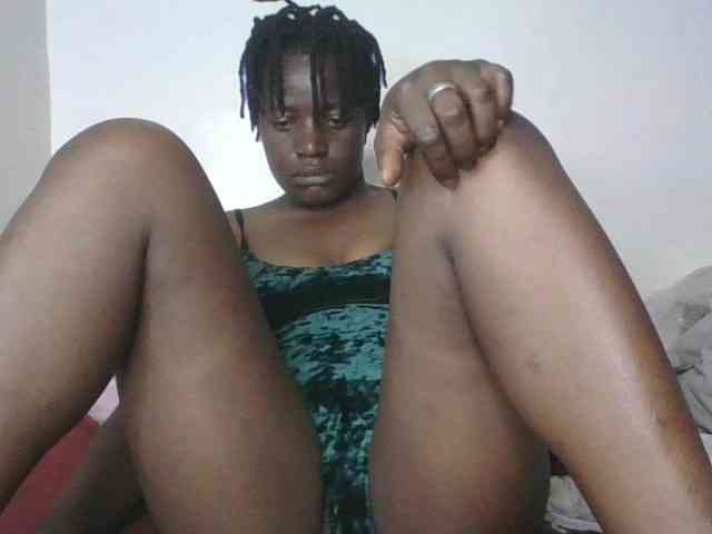 Yourdreamgirl webcam