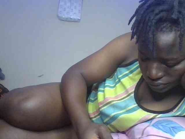 Yourdreamgirl webcam