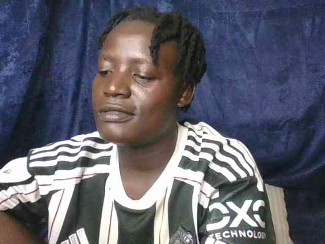 Yourdreamgirl webcam