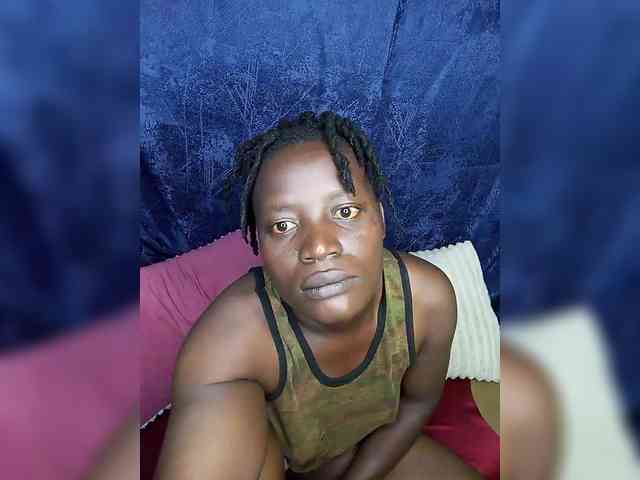 Yourdreamgirl webcam