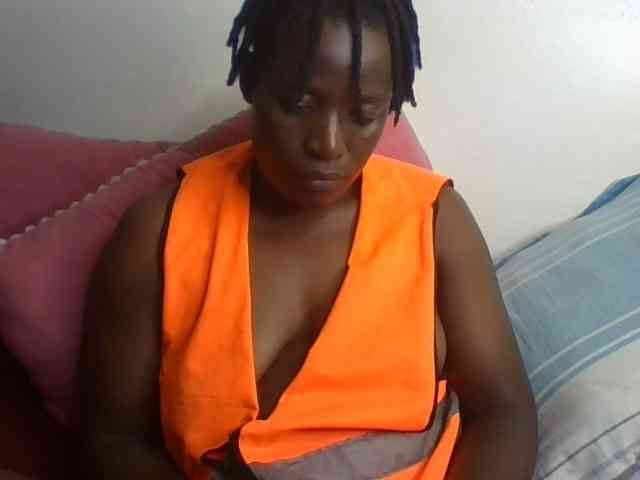 Yourdreamgirl Live Webcam on BongaCams