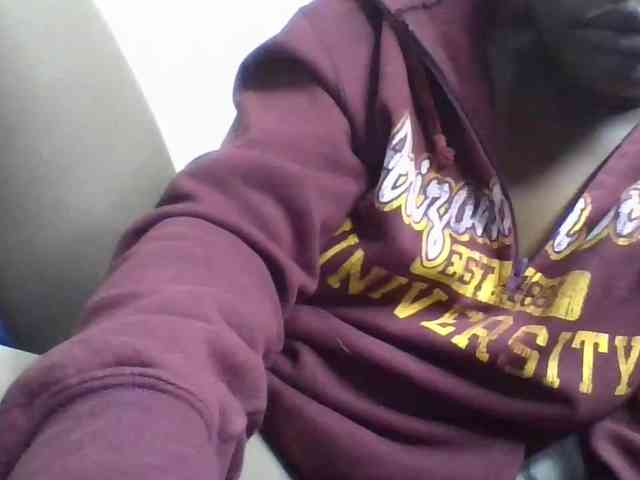 Yourdreamgirl webcam