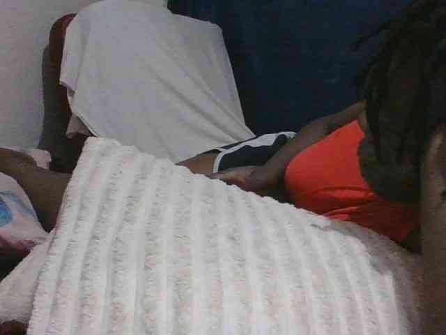 Yourdreamgirl webcam