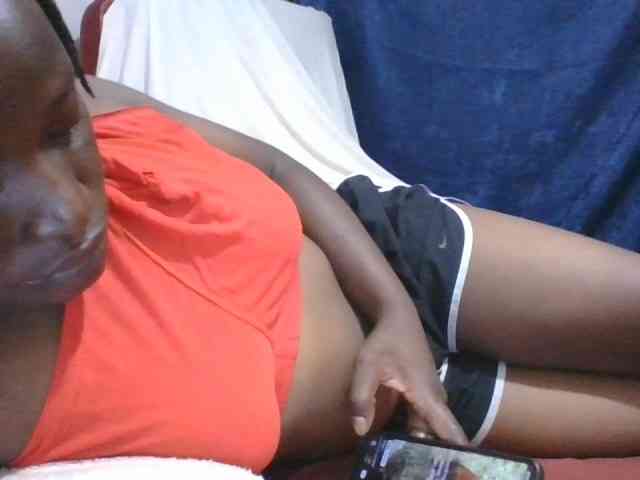 Yourdreamgirl webcam