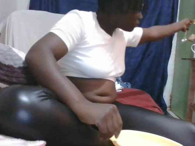 Yourdreamgirl webcam