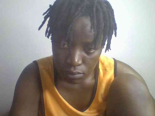 Yourdreamgirl webcam