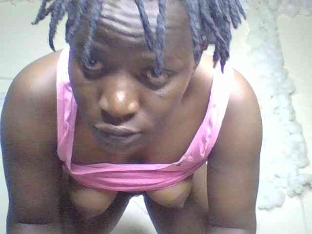 Yourdreamgirl webcam