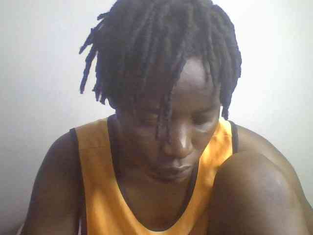 Yourdreamgirl webcam