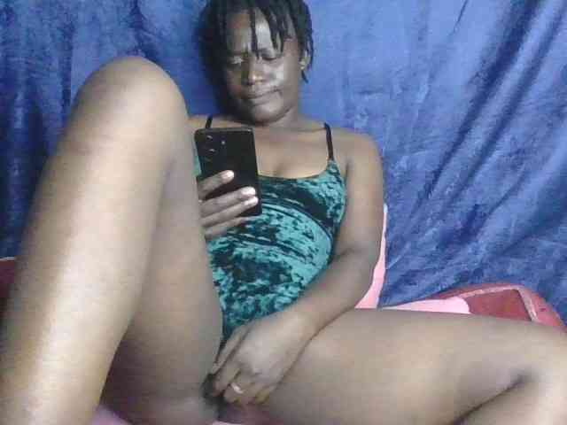 Yourdreamgirl webcam