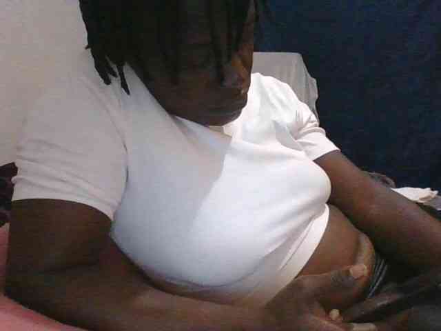 Yourdreamgirl webcam