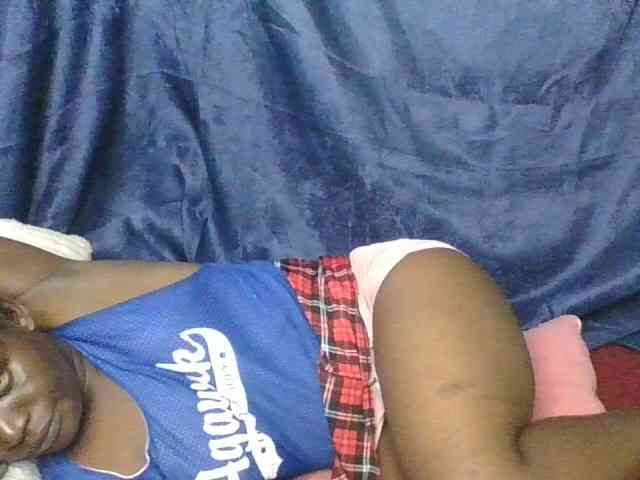 Yourdreamgirl webcam