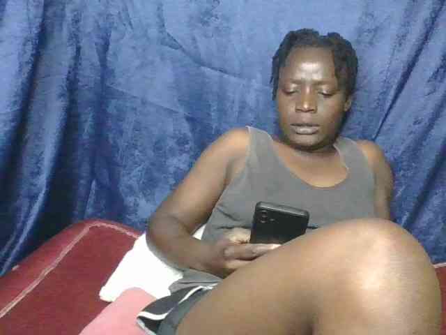 Yourdreamgirl webcam