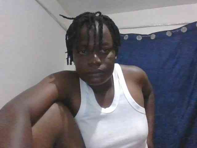 Yourdreamgirl webcam