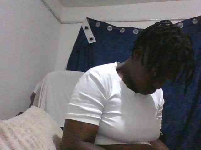 Yourdreamgirl webcam