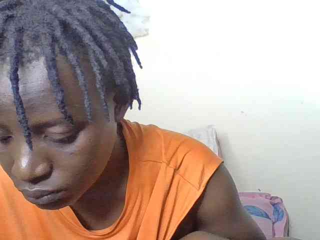 Yourdreamgirl webcam