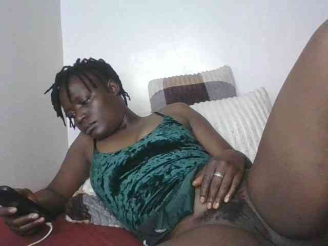 Yourdreamgirl webcam