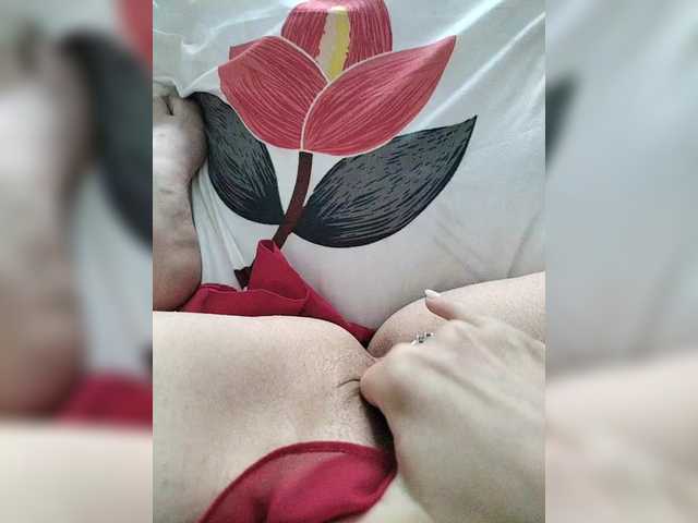 Alexxxa35 from BongaCams
