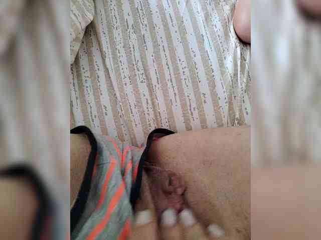 Alexxxa35 webcam