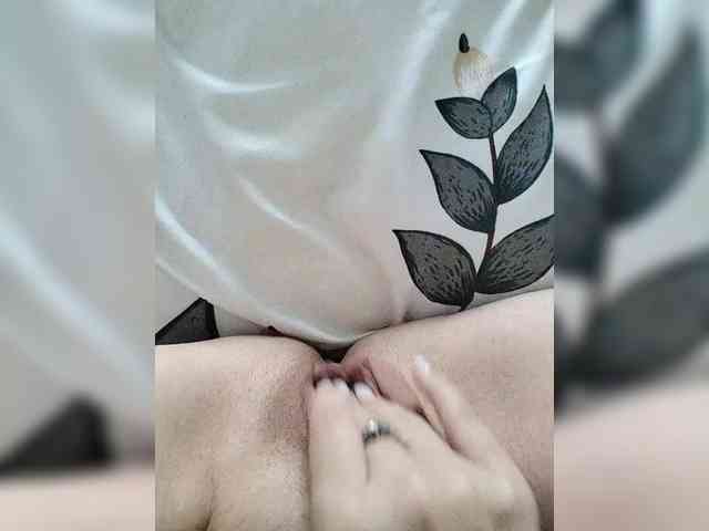 Alexxxa35 webcam