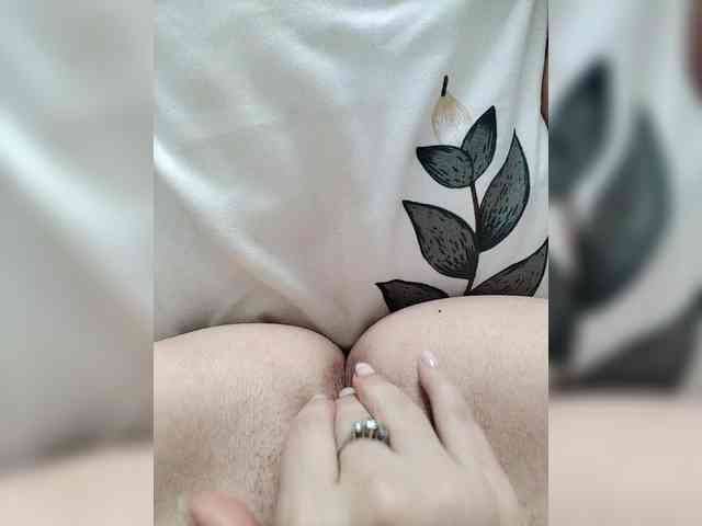 Alexxxa35 webcam