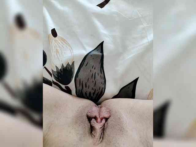 Alexxxa35 webcam