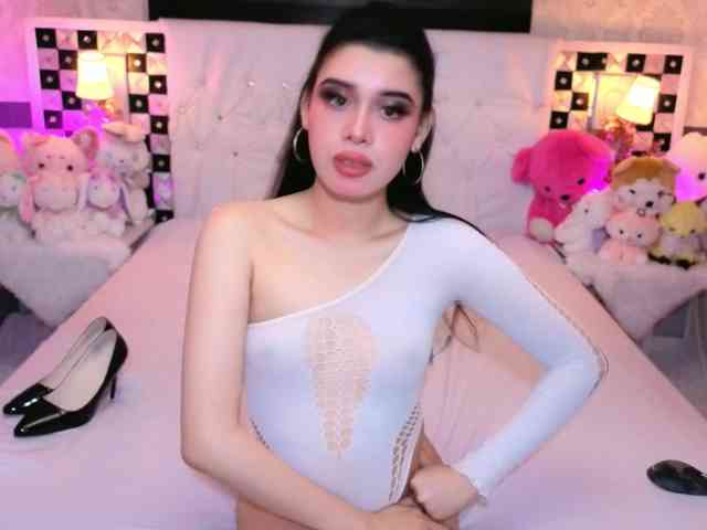 PhoebePresley Live Webcam on BongaCams