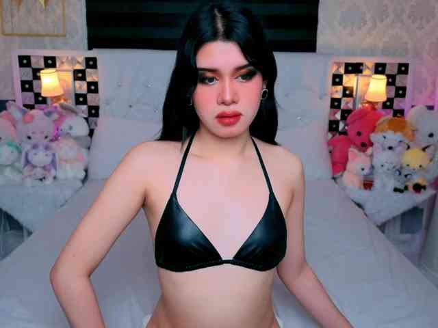 PhoebePresley Live Webcam on BongaCams
