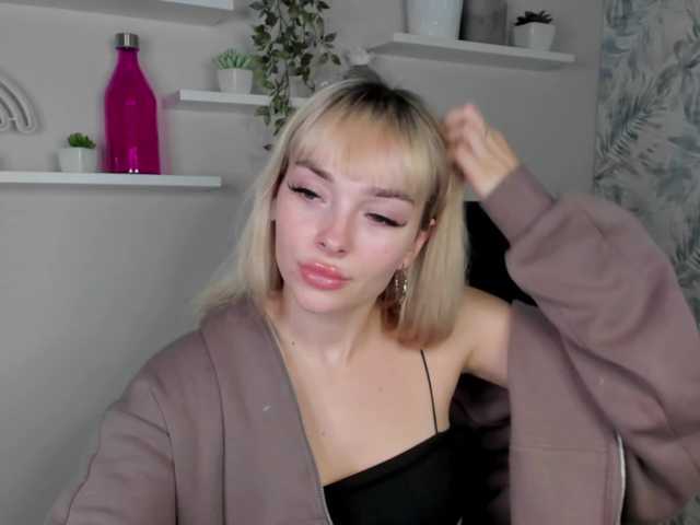 PollyExtasy webcam bongacams model stream image