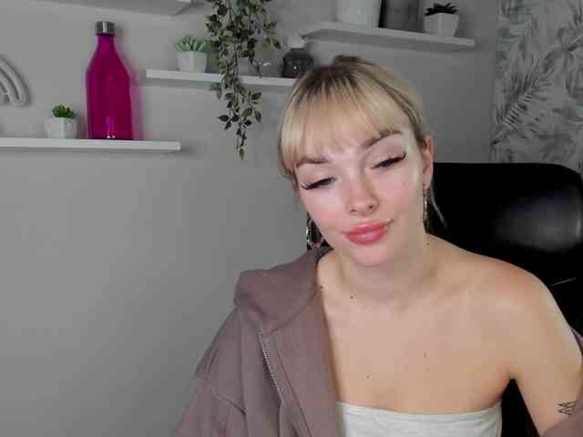 PollyExtasy webcam