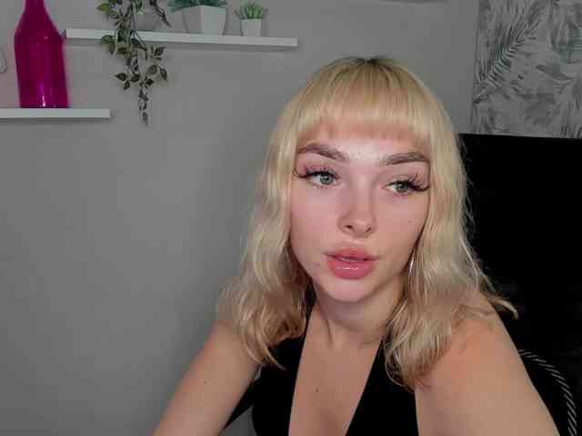 PollyExtasy webcam
