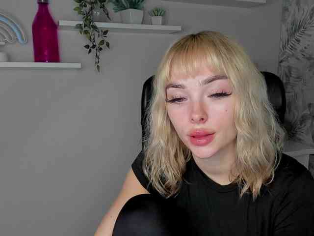 PollyExtasy webcam