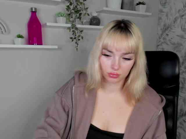 PollyExtasy webcam