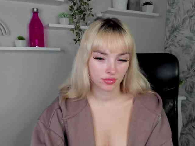 PollyExtasy webcam