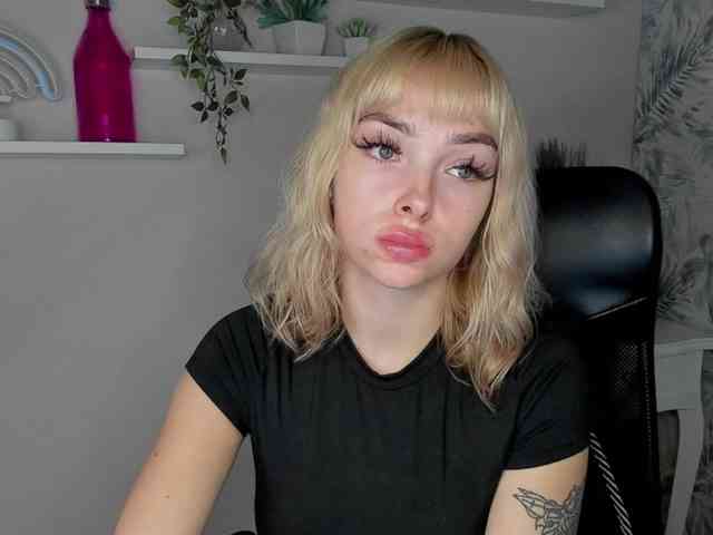 PollyExtasy webcam