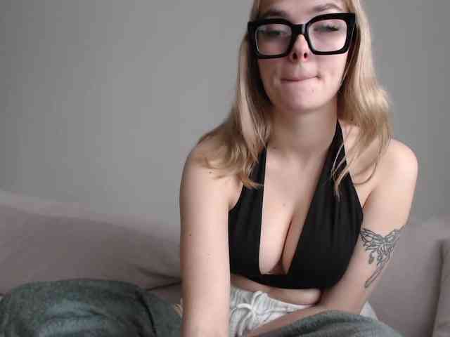 PollyExtasy webcam