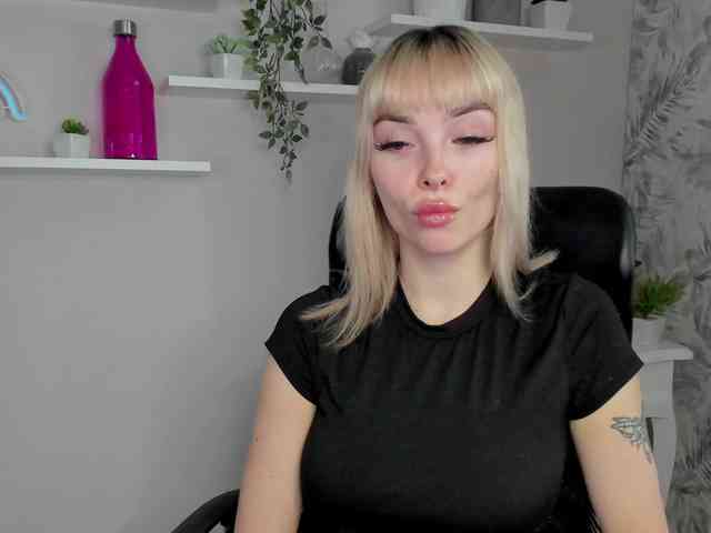 PollyExtasy webcam