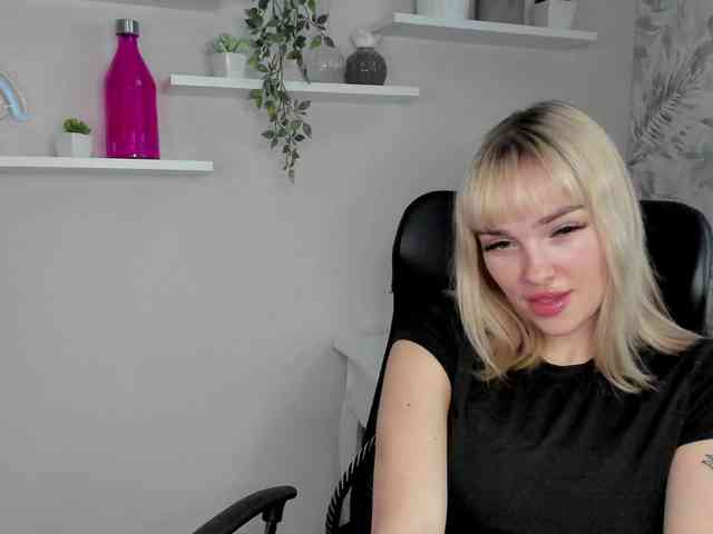PollyExtasy webcam