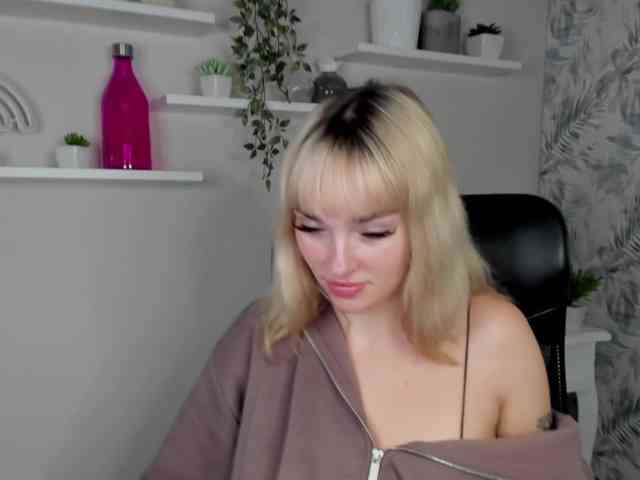 PollyExtasy webcam