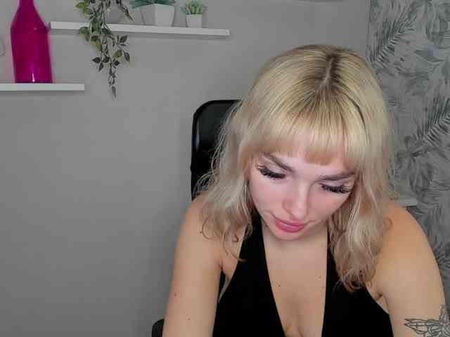 PollyExtasy webcam
