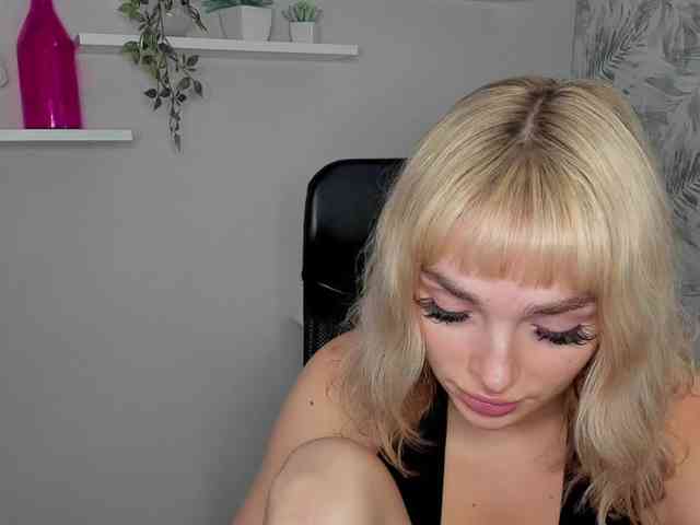 PollyExtasy webcam