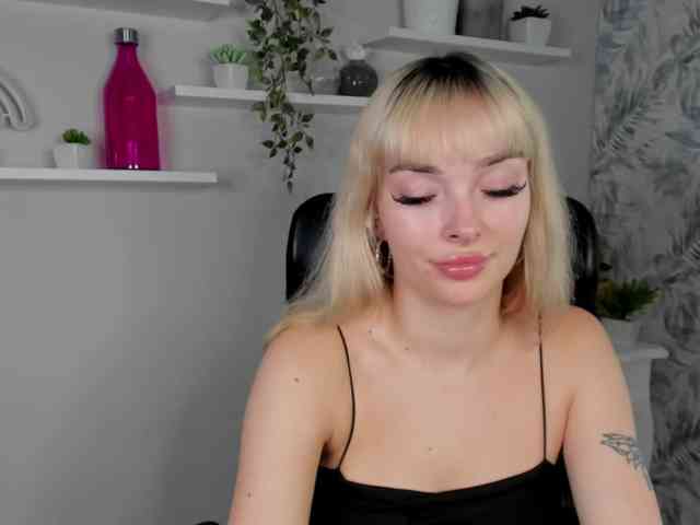 PollyExtasy webcam