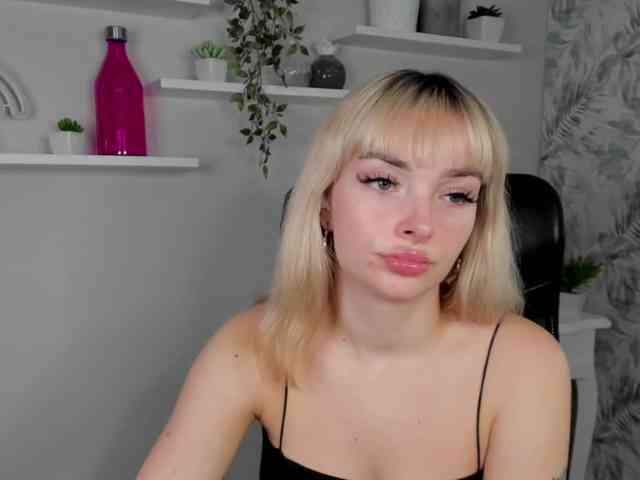PollyExtasy webcam