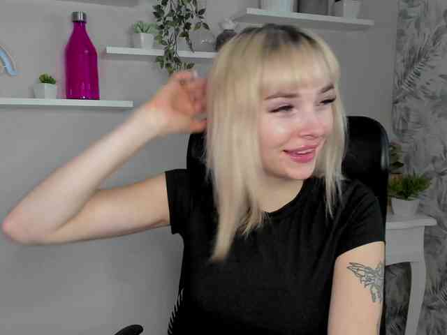PollyExtasy webcam