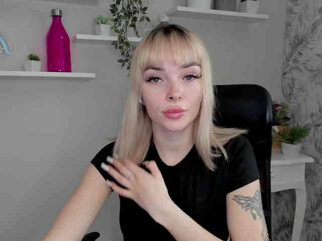PollyExtasy webcam