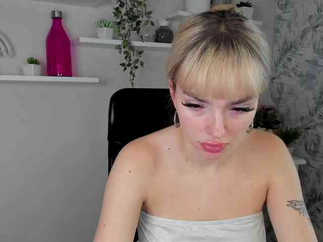 PollyExtasy webcam