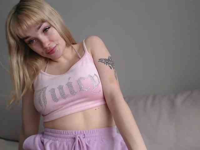 PollyExtasy Live Webcam on BongaCams