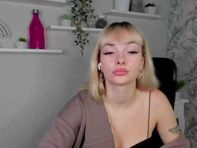 PollyExtasy webcam
