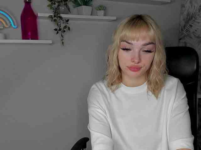 PollyExtasy webcam