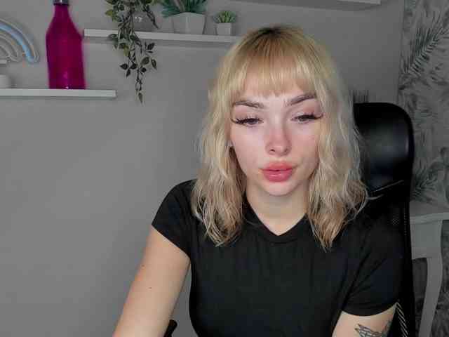 PollyExtasy webcam